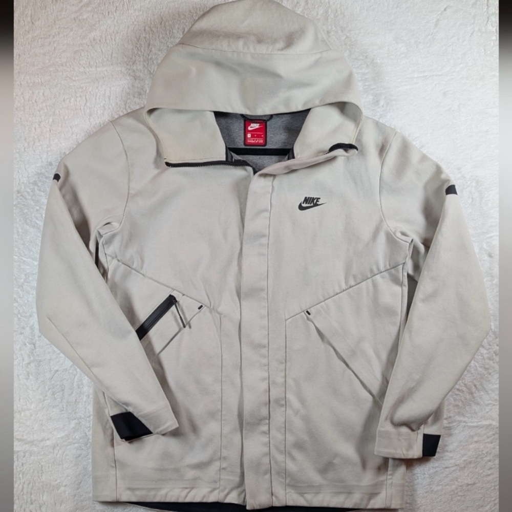 Men's Nike Tech Jacket